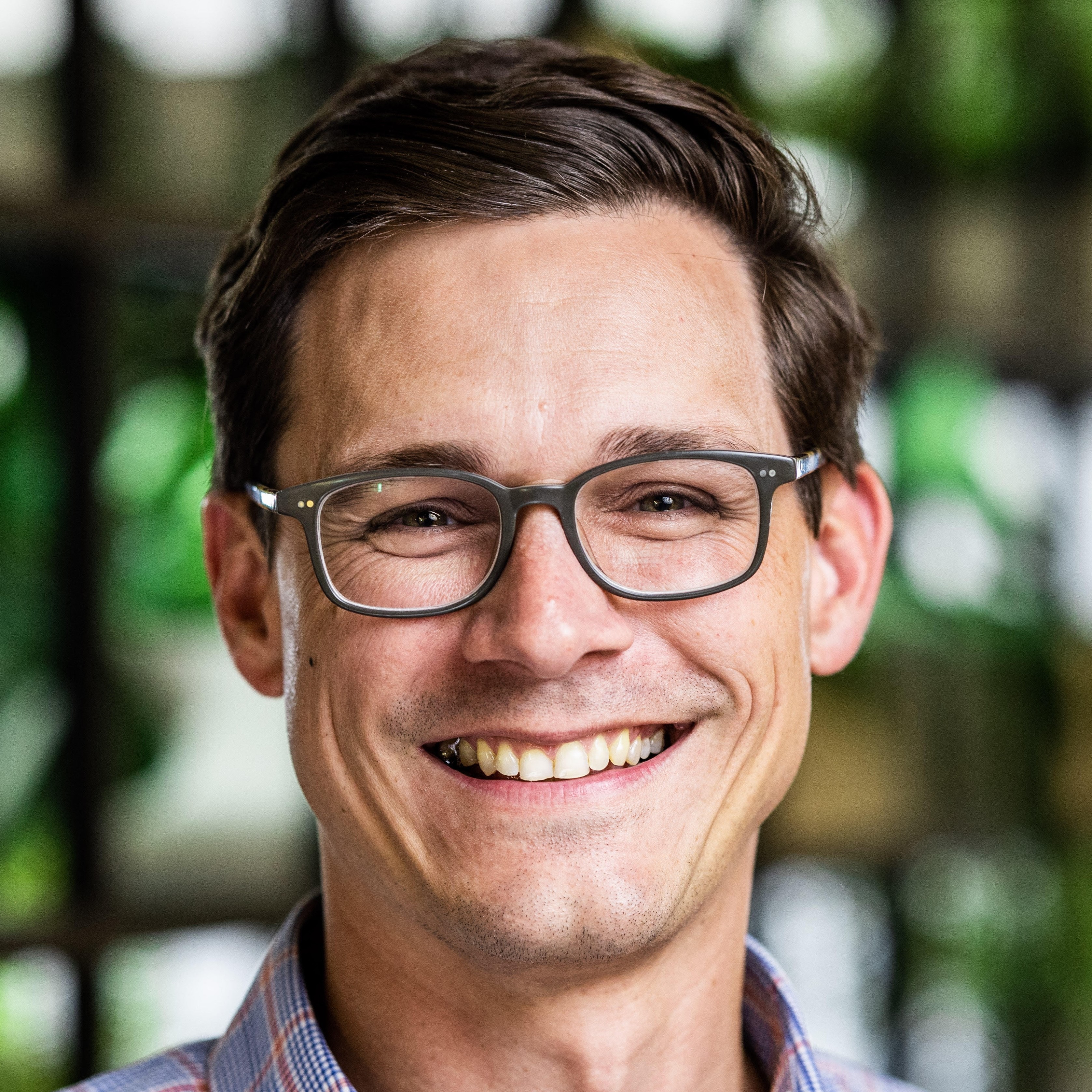 Daniel Tucker headshot