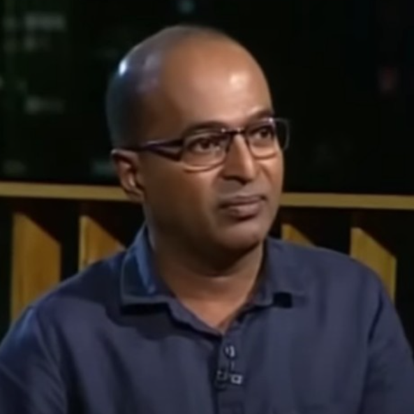 Saroj Pathirana headshot