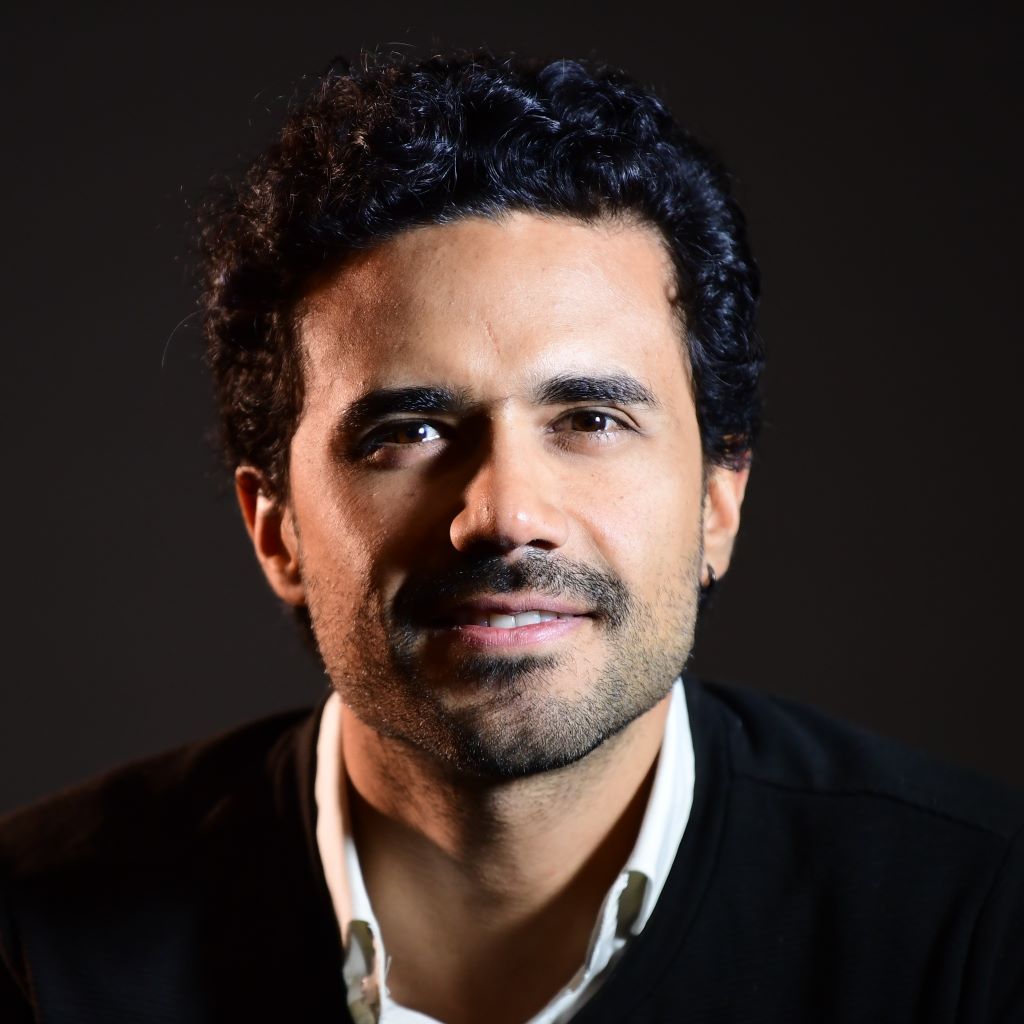 Sergio Silva Numa headshot