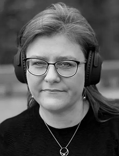 Ania Lichtarowicz Ania Lichtarowicz