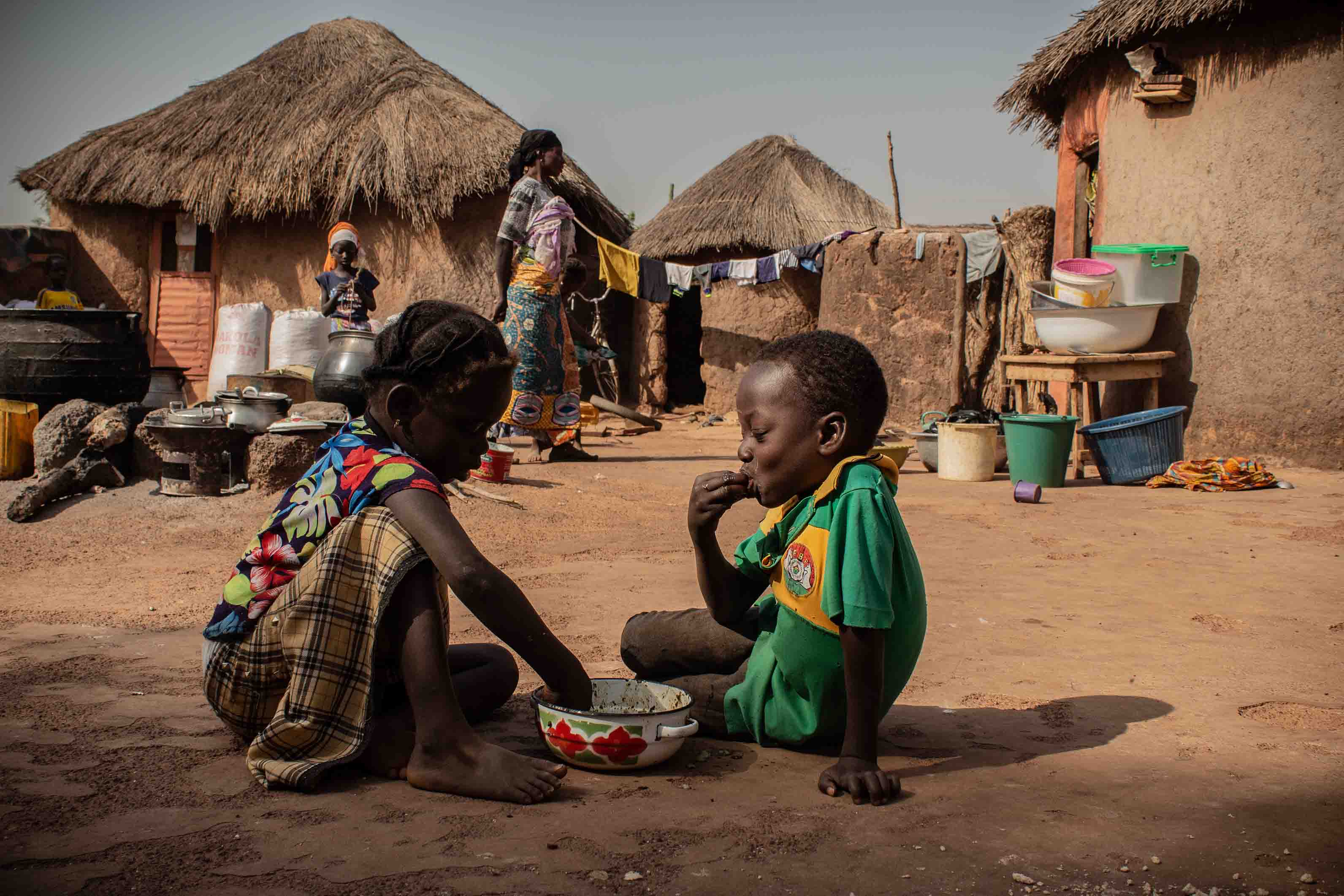 Children in Alimatu Alidu’s household, shown here, enjoy a dish made from cowpea. Image by Ankur Paliwal. Ghana, 2019. Children in Alimatu Alidu’s household, shown here, enjoy a dish made from cowpea. Image by Ankur Paliwal. Ghana, 2019.