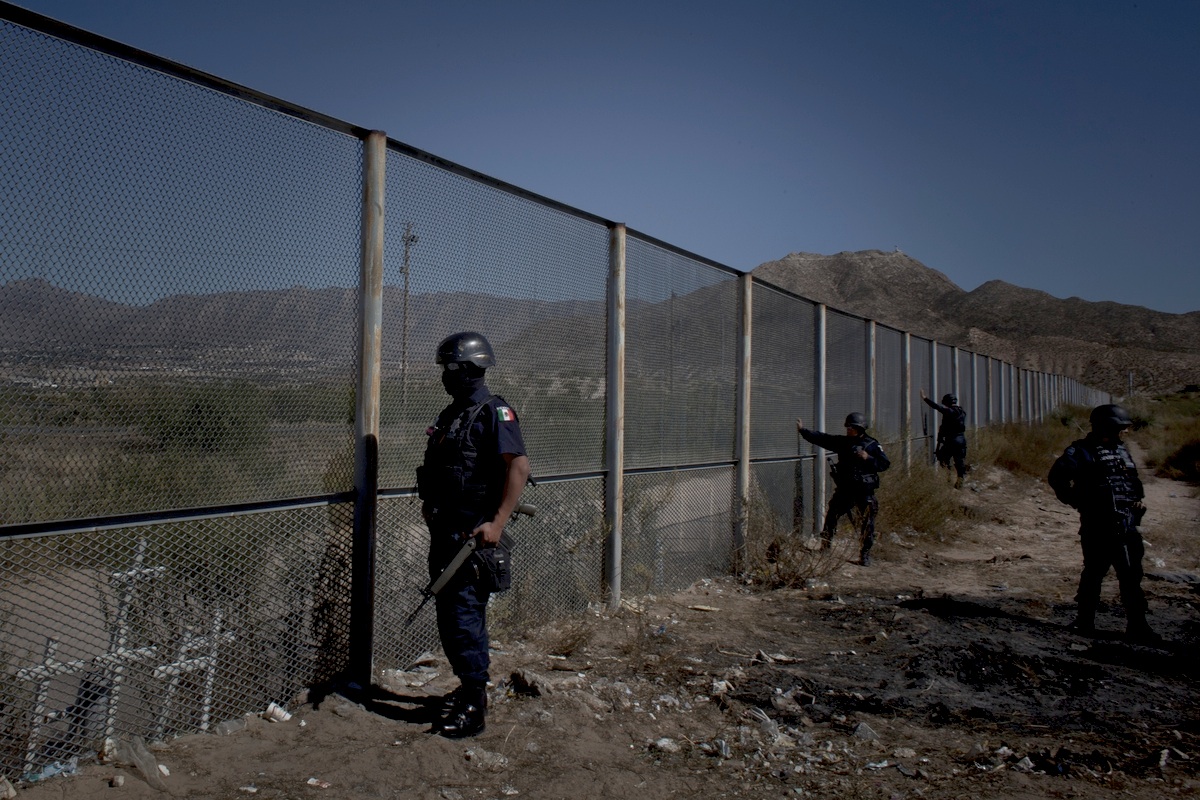 Image by Dominic Bracco II. Mexico, 2011. Media file: Border_Mexico.jpg