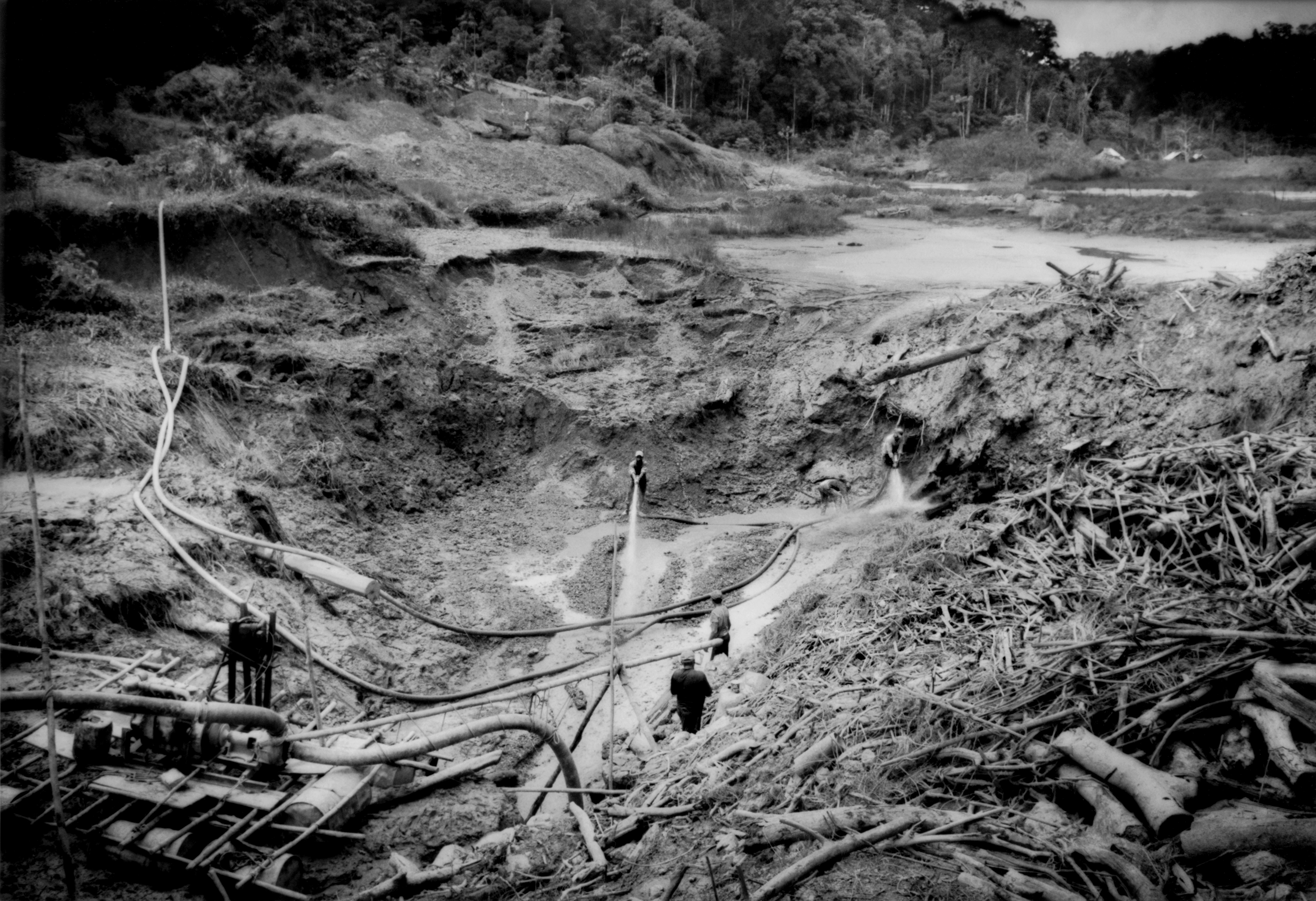 Image by James Whitlow Delano. Suriname, 2012. Media file: Delano_Suriname_China_001(1).jpg