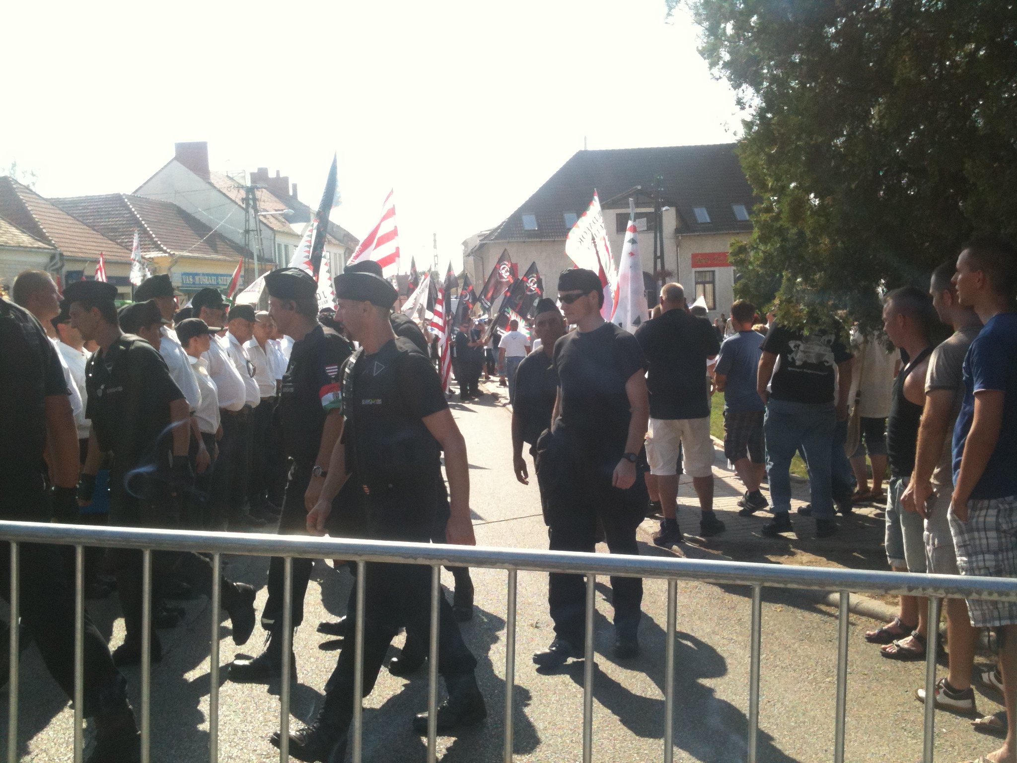Participants in an August anti-Roma rally in the Hungarian village of Devecser. Image by Kettős Mérce. Hungary, 2012. Media file: Devecser.jpg