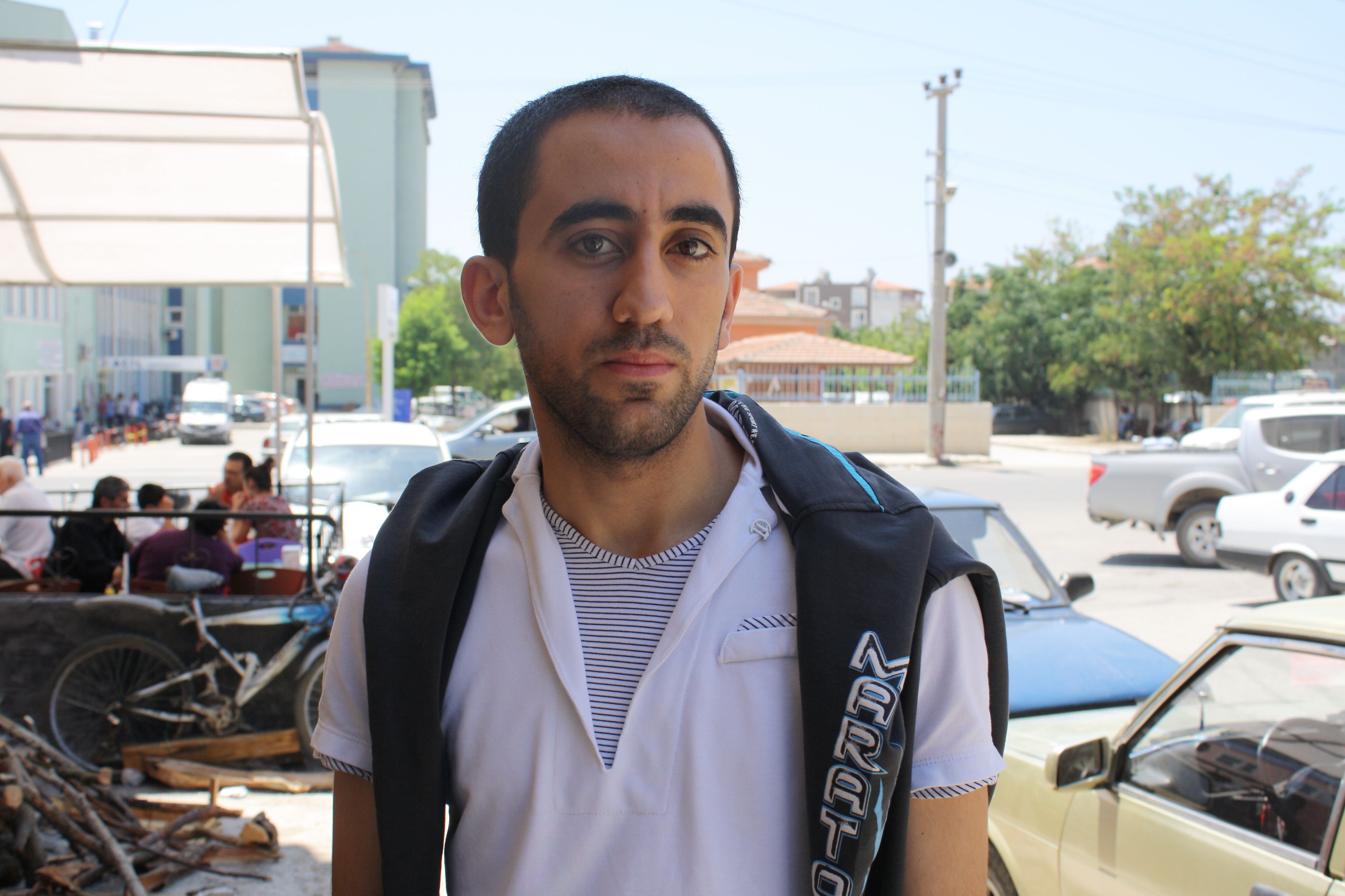 Ahmet Bettar, newly arrived from Syria, feels no urge to rush back into the crisis. Image by Stephen Franklin. Turkey, 2012. Media file: ahmetbettar.jpg