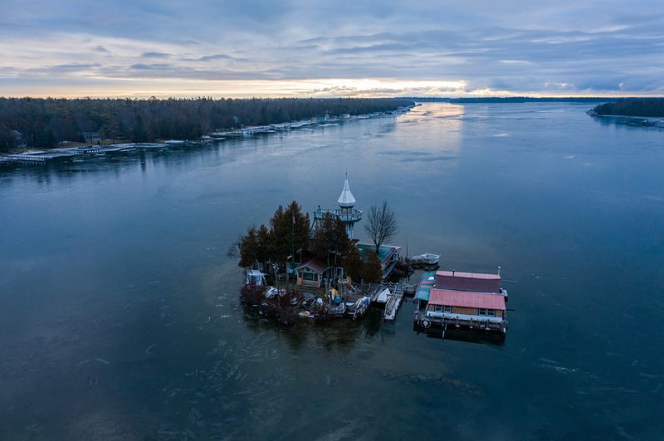 Dollar Island at Les Cheneaux Islands on Lake Huron in the Upper Peninsula of Michigan on Nov. 20, 2019. Kenneth Kloster Sr., also known as " Captain Ken," bought the island in 1981 right before the record-setting high water levels of 1986. Image by Zbigniew Bzdak / Chicago Tribune. United States, 2020. Dollar Island at Les Cheneaux Islands on Lake Huron in the Upper Peninsula of Michigan on Nov. 20, 2019. Kenneth Kloster Sr., also known as " Captain Ken," bought the island in 1981 right before the record-setting high water levels of 1986. Image by Zbigniew Bzdak / Chicago Tribune. United States, 2020.