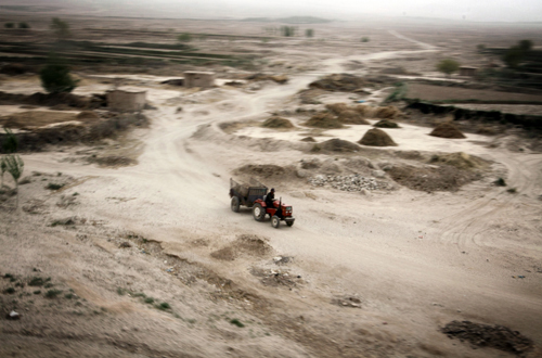As desertification increases in the west of the country, life for China’s millions of farmers becomes increasingly difficult. 1