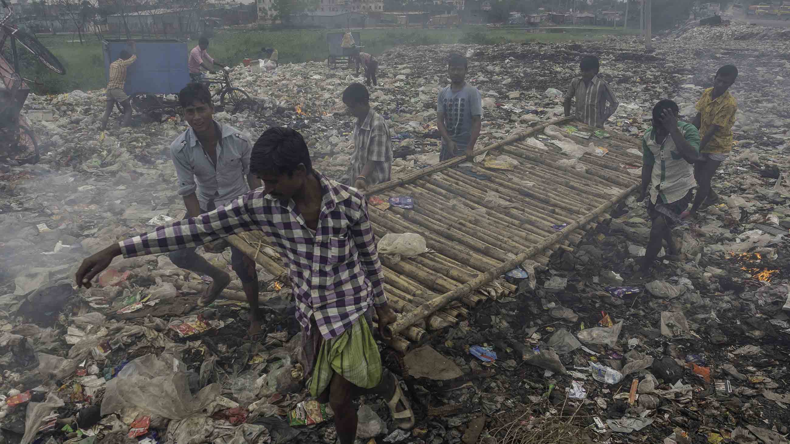 Bangladesh’s Air Pollution Problem Grows, Brick by Brick Pulitzer Center