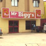 Image by David Hecht. Nigeria, 2009. Media file: mr_biggs_4.jpg