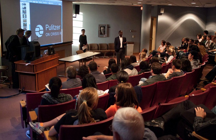 Jon Sawyer speaking in Scripps Hall at the E.W. Scripps School of Journalism. Ohio University, 2010. Photo Credit: E.W. Scripps School of Journalism. Media file: scripps-j-school-sawyer.jpg