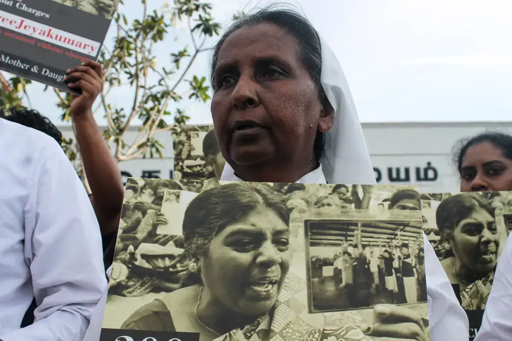 "Free Jeyakumary" protest in front of railway station, Colombo, Sri Lanka on 29 September 2014. Image by Vikalpa, Maatram and Groundviews (CPA) via Wikicommons. Media file: cpa_img_4918_15204248238.jpg