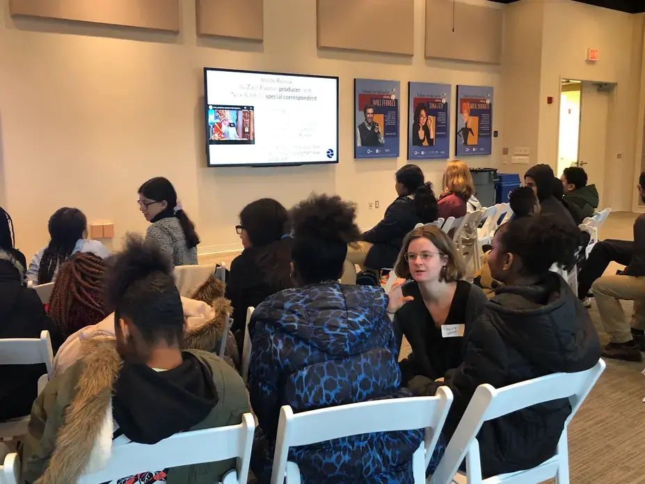 Education Intern Pauline Werner works with students to discuss the PBS NewsHour segment on Russia. Image by Libby Moeller. United States, 2020.