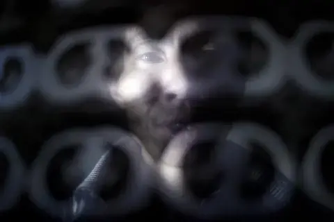 Media file: silicosis-portraits-collage01001.jpg