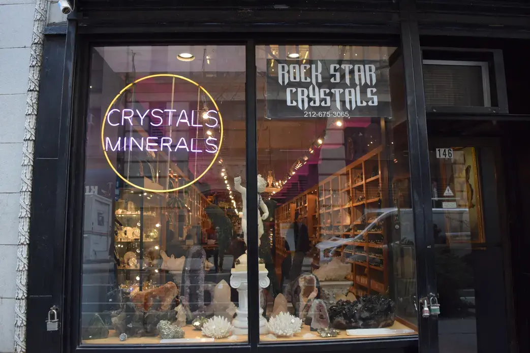 The storefront of Rock Star Crystals in New York City. Image by Claire Hogan. United States, 2019. The storefront of Rock Star Crystals in New York City. Image by Claire Hogan. United States, 2019.