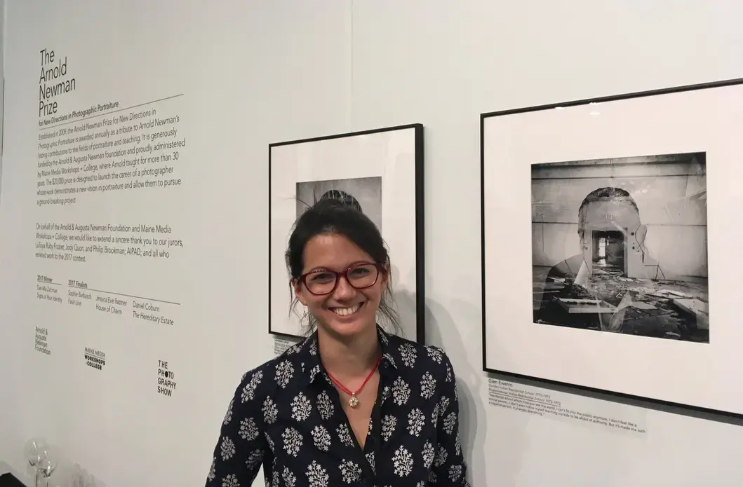 Daniella Zalcman at an exhibition of her work honoring her for winning the Arnold Newman Prize. Image courtesy of Daniella Zalcman. United States, 2017. Daniella Zalcman at an exhibition of her work honoring her for winning the Arnold Newman Prize. Image courtesy of Daniella Zalcman. United States, 2017.