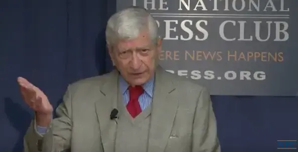 Marvin Kalb speaks at the National Press Club. Washington, DC. 2017