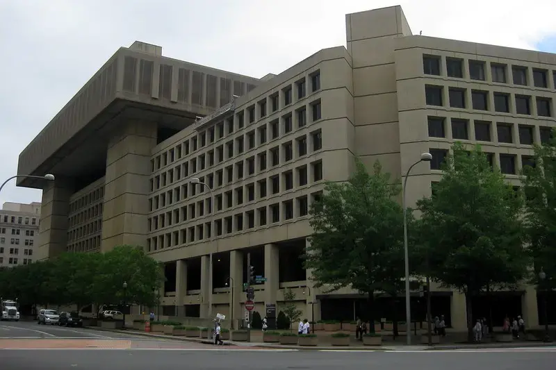 The J. Edgar Hoover Building, at 935 Pennsylvania Avenue, has served as the headquarters of the Federal Bureau of Investigators (FBI) since it first opened in 1974. Image by Wally Gobetz / Flickr. United States, 2009.