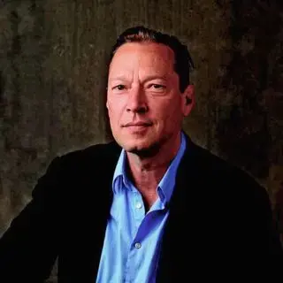 Journalist and Pulitzer Center grantee Scott Anderson.