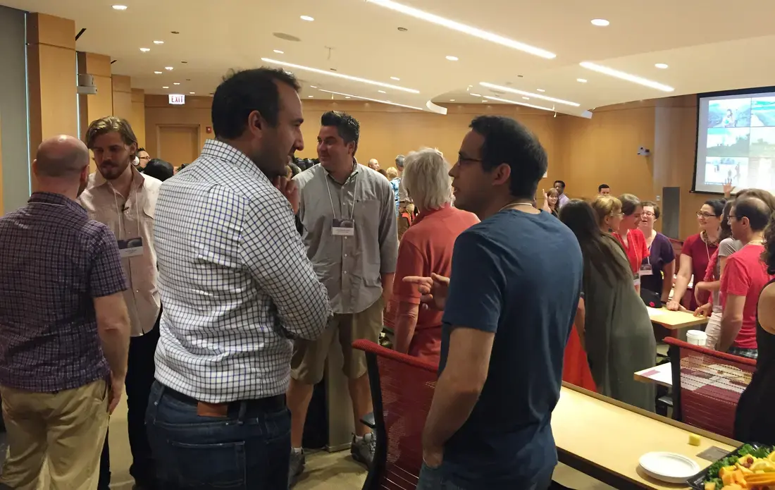 Educators from the 2016 workshop explore reporting and global topics with journalists who presented earlier in the day. Image by Evey Wilson. United States, 2016.