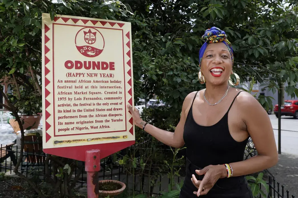 OshunBumi Fernandez-West, CEO of ODUNDE, at 23rd and South St., on June 5, 2020. Image by Elizabeth Robertson / The Philadelphia Inquirer. United States, 2020. OshunBumi Fernandez-West, CEO of ODUNDE, at 23rd and South St., on June 5, 2020. Image by Elizabeth Robertson / The Philadelphia Inquirer. United States, 2020.