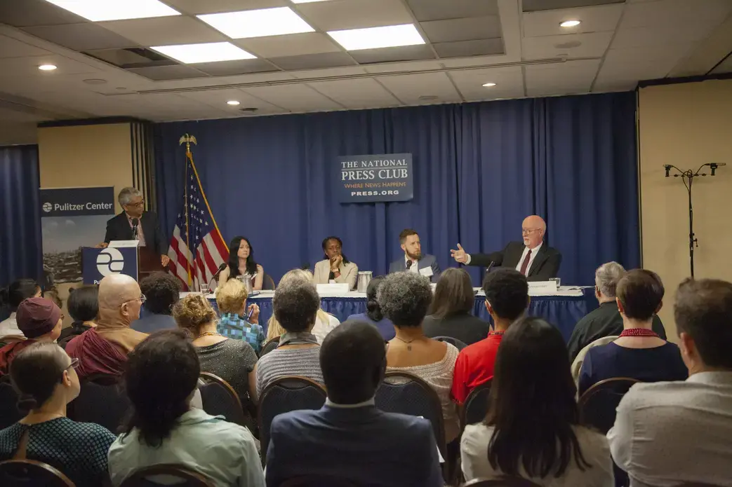 Fred de Sam Lazaro (far left) discusses religion and peacebuilding with Cathy Otten (second from left), Oge Onubogu (center), Danny Gold (second from right), and Shaun Casey (far right). Image by Jin Ding. Washington, D.C., 2019. Fred de Sam Lazaro (far left) discusses religion and peacebuilding with Cathy Otten (second from left), Oge Onubogu (center), Danny Gold (second from right), and Shaun Casey (far right). Image by Jin Ding. Washington, D.C., 2019.