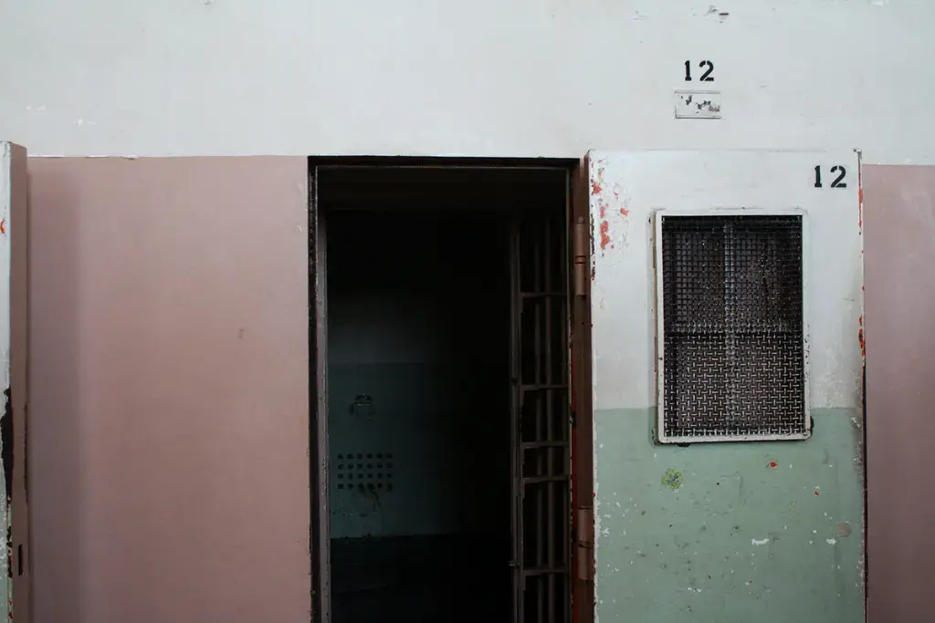 A solitary confinement cell in Alcatraz's D Block in San Francisco, California. Image by Derek Key/Flickr. United States, 2009. A solitary confinement cell in Alcatraz's D Block in San Francisco, California. Image by Derek Key/Flickr. United States, 2009.