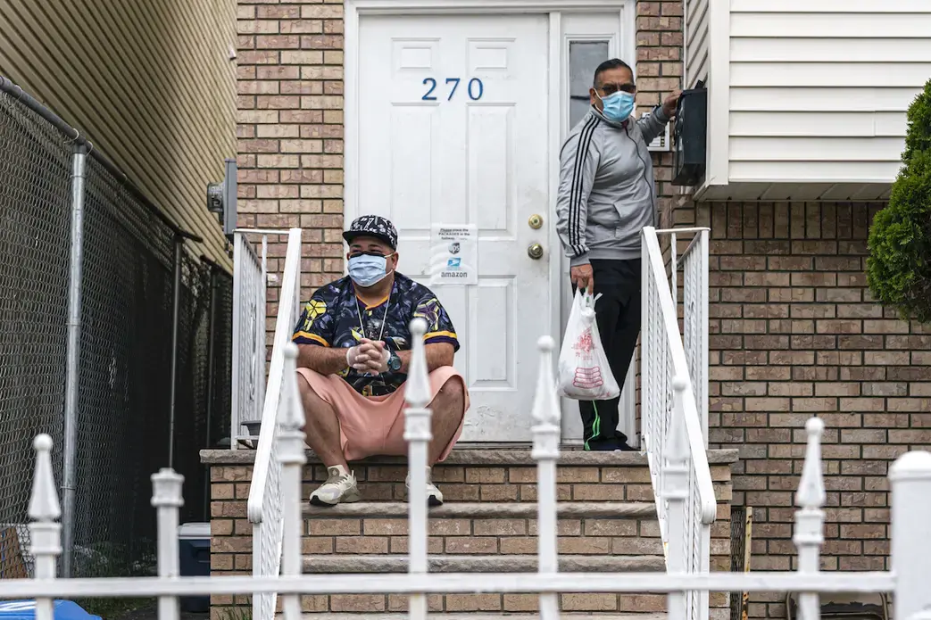 On the left, Mike Ruiz Rivera, a native of Ponce and a resident of Newark, New Jersey, is a 42-year-old man who survived COVID-19 after more than half a month hospitalized. Image by by Hiram Alejandro Durán / Center for Investigative Journalism. United States, 2020.
