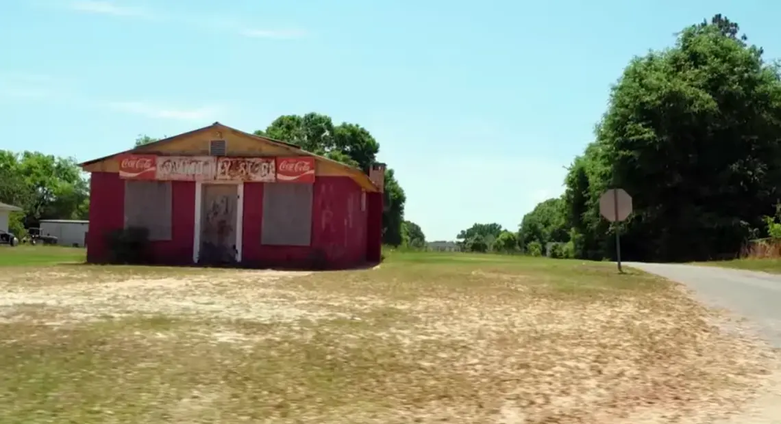 A screen from "The Story of American Poverty, as Told by One Alabama County." Image by Zach Fannin. United States, 2018.