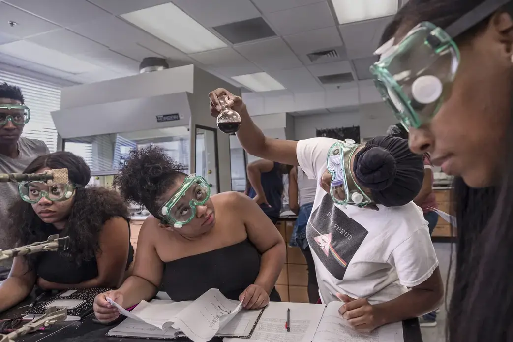 Students at Clark Atlanta University work on a chemistry lesson. Historically black colleges account for nearly half of the top 50 schools that produce black students who go on to receive graduate degrees in science, technology, engineering, and math. Image by Nina Robinson. United States, 2017. Media file: webp.net-compress-image_5.jpg