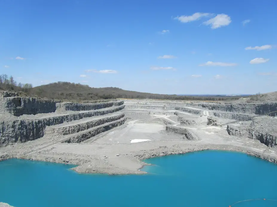 The Rutherford sand mine in Tennessee. Image by Vince Beiser. United States, 2017. The Rutherford sand mine in Tennessee. Image by Vince Beiser. United States, 2017.