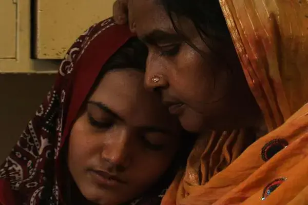 Kainat Soomro accused four men of gang raping her as a teenager. Her decision to report the rape led tribal elders to order her death. Image by Hilke Schellmann. Pakistan, 2010. Media file: kainat20-20pakistan-2.jpg