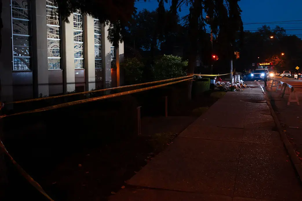 Daybreak outside of the Tree of Life synagogue in Pittsburgh following the 2018 mass shooting. Image by Brendt A Petersen / Shutterstock.com. United States, 2018.
