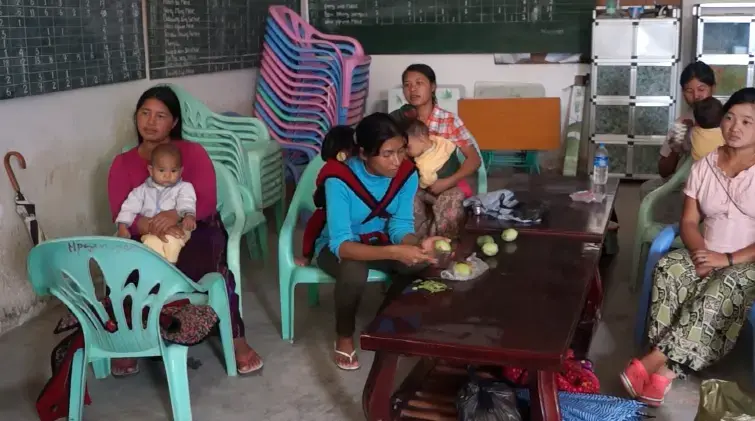 lusha.jpg Image by Lusha Chen. Myanmar, 2013.
