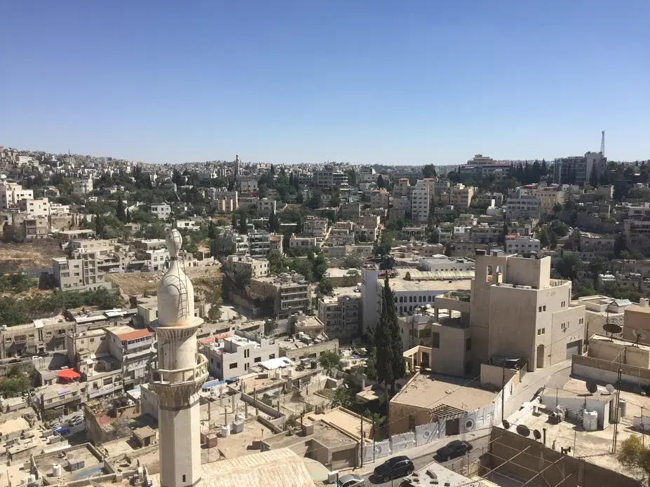 Almost 85 percent of Syrian refugees in Jordan live outside the country's refugee camps, in urban areas such as Amman. Delivering services to this dispersed and sometimes hidden community remains a constant challenge. Image by Rachel Townzen. Jordan, 2016. Almost 85% of Syrian refugees in Jordan live outside the country's refugee camps, in urban areas such as Amman. Delivering services to this dispersed and sometimes hidden community remains a constant challenge. Image by Rachel Townzen. Jordan, 2016.