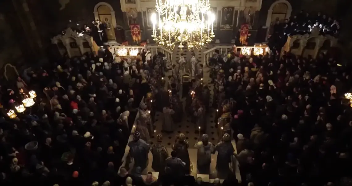 A church service in Ukraine. Image by Simon Ostrovsky. Ukraine, 2019.