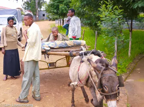A makeshift ambulance at a regional clinic in Ethiopia. Image by Sam Loewenberg. Ethiopia, 2010. Media file: ethiopia_ambulance_2010.jpg
