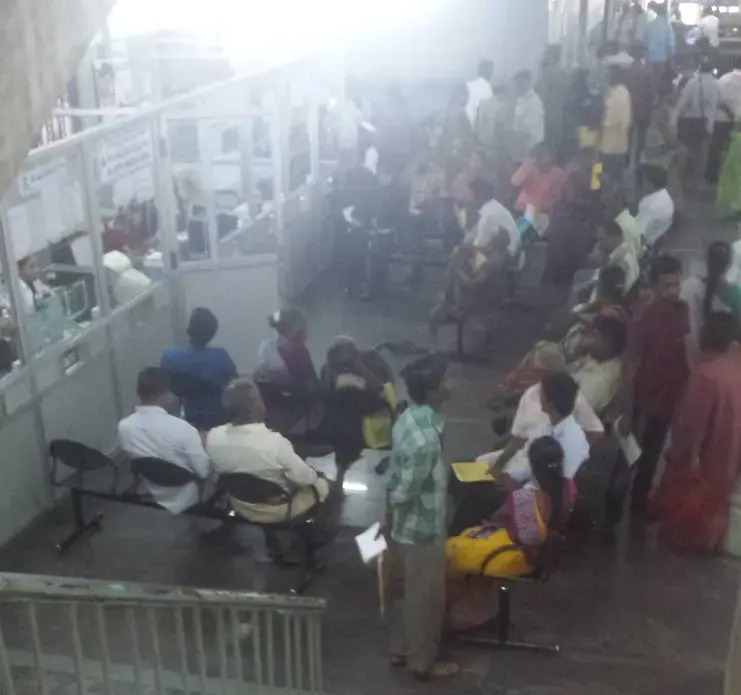 SVIMS Outpatient waiting area in front of "kendram" information hub. Image by Priya Ramchandra. India, 2015.