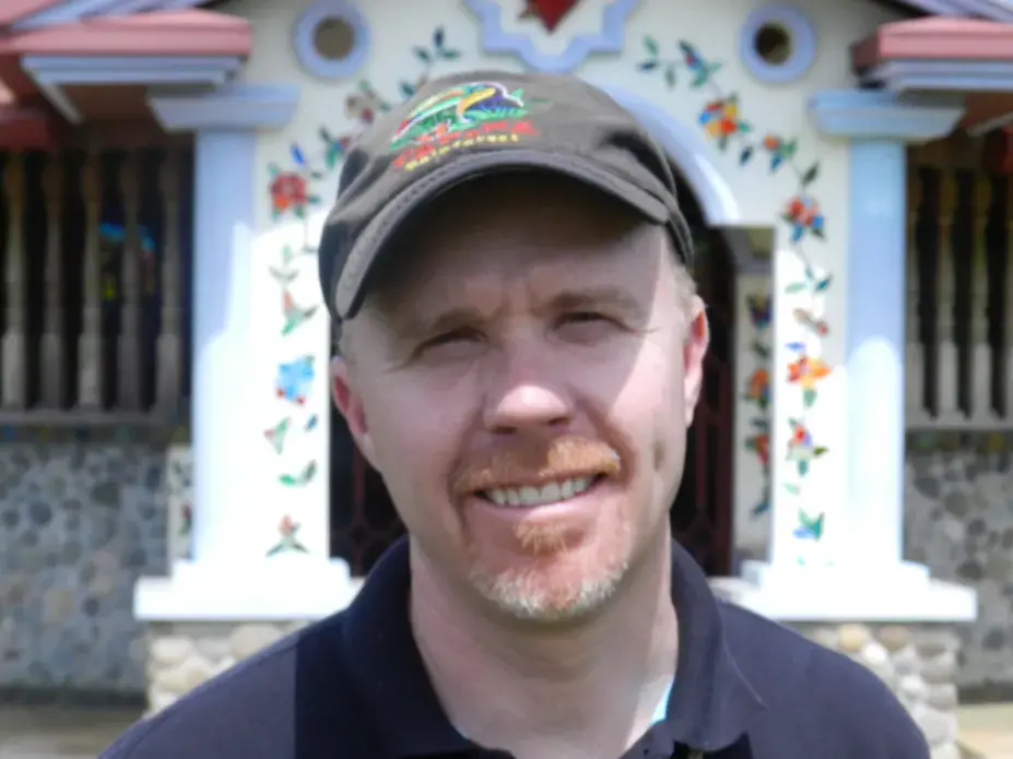 American missionary priest Joe Fitzgerald has worked in the Comarca for more than seven years. Image by Nick Swyter. Panama, 2013. Media file: dscn9258.jpg