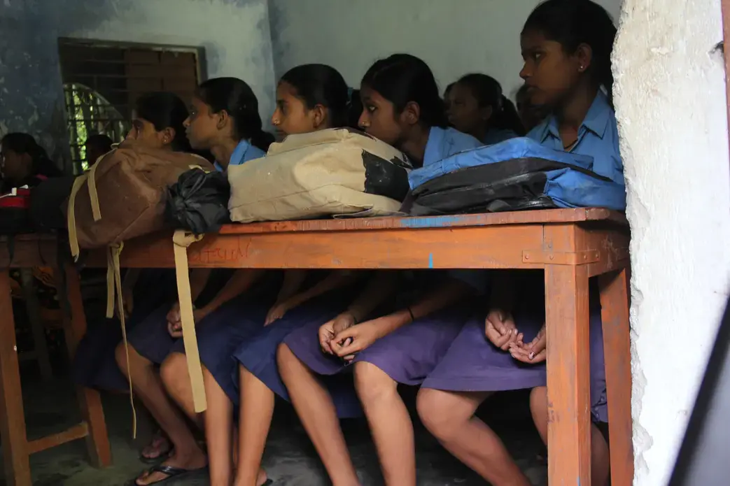 Girls attend class at Karanpur School in Bihar. Image by Ann Schraufnagel. India 2015. Media file: img_5549.jpg