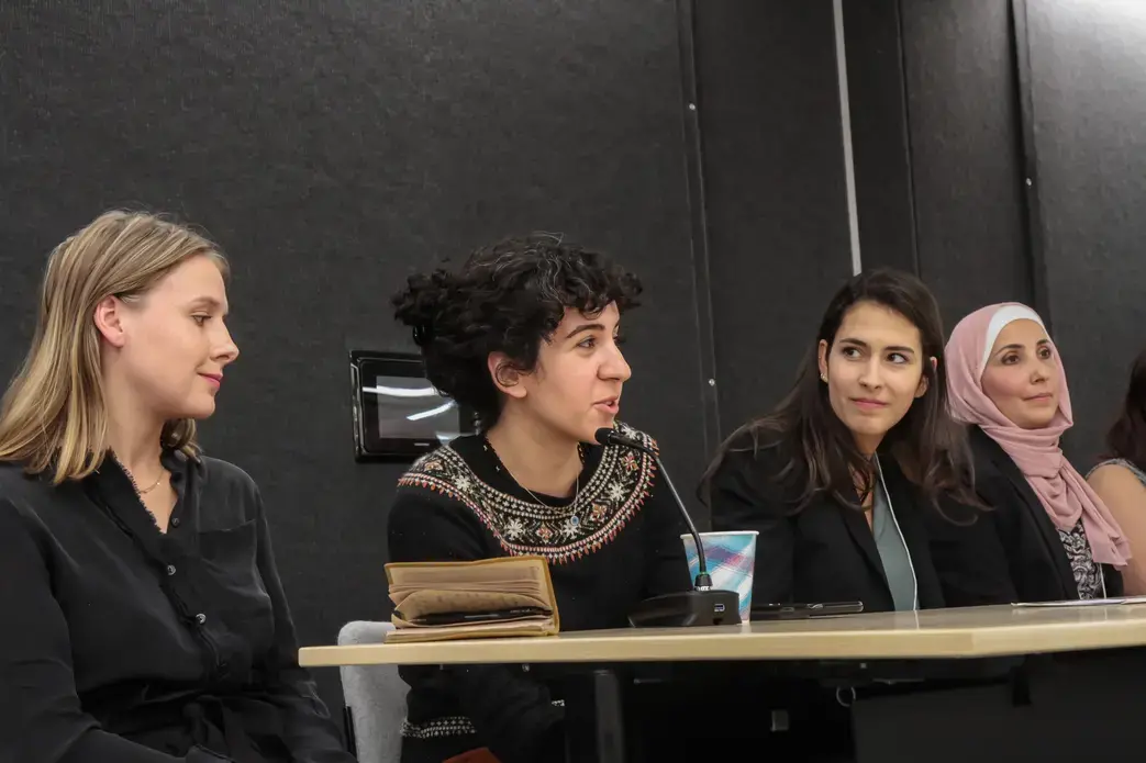 Hana Elias from Columbia University answers a question after her presentation. Image by Libby Moeller. United States, 2019. Hana Elias from Columbia University answers a question after her presentation. Image by Libby Moeller. United States, 2019.