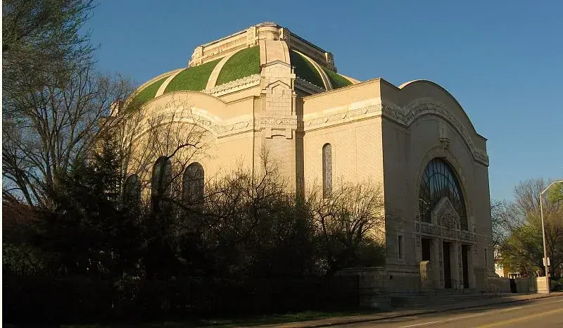 The funeral for brothers Cecil and David Rosenthal, both victims of the mass shooting at the Tree of Life synagogue, will be held on Tuesday, Oct. 30. at Rodef Shalom Congregation. Image by Wikipedia Commons user. United States, 2008. (CC 3.0) The funeral for brothers Cecil and David Rosenthal, both victims of the mass shooting at the Tree of Life synagogue, will be held on Tuesday, Oct. 30. at Rodef Shalom Congregation. Image by Wikipedia Commons user. United States, 2008. (CC 3.0)