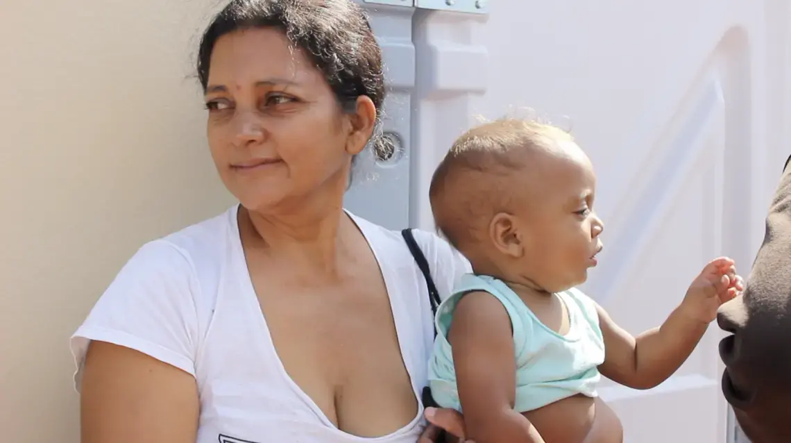 Venezuelan migrant mothers are now able to give their children Colombian citizenship. Image by Mariana Rivas. Colombia, 2019. Venezuelan migrant mothers are now able to give their children Colombian citizenship. Image by Mariana Rivas. Colombia, 2019.