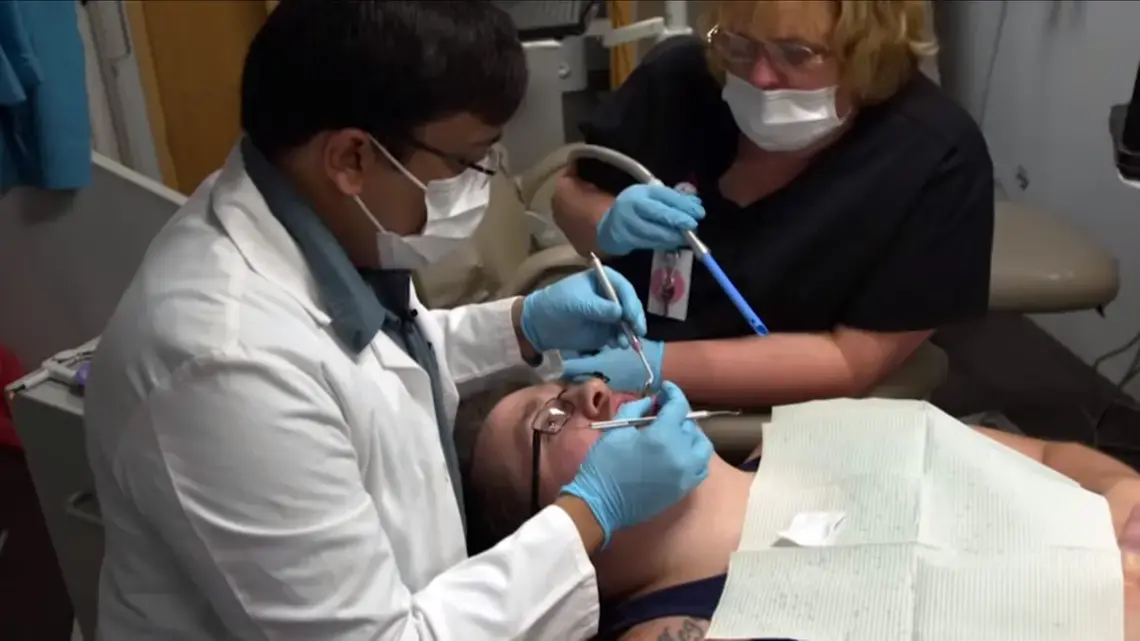 A nonprofit provides dental services to rural West Virginia. Image by Zach Fannin/PBS NewsHour. United States, 2018.