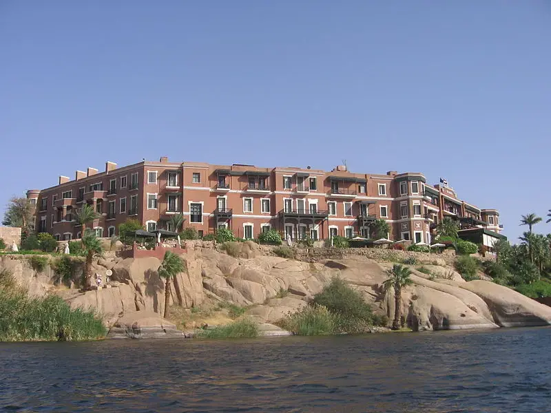 The Old Cataract Hotel. Image from Wikicommons. Media file: 800px-hotel_old_cataract.jpg