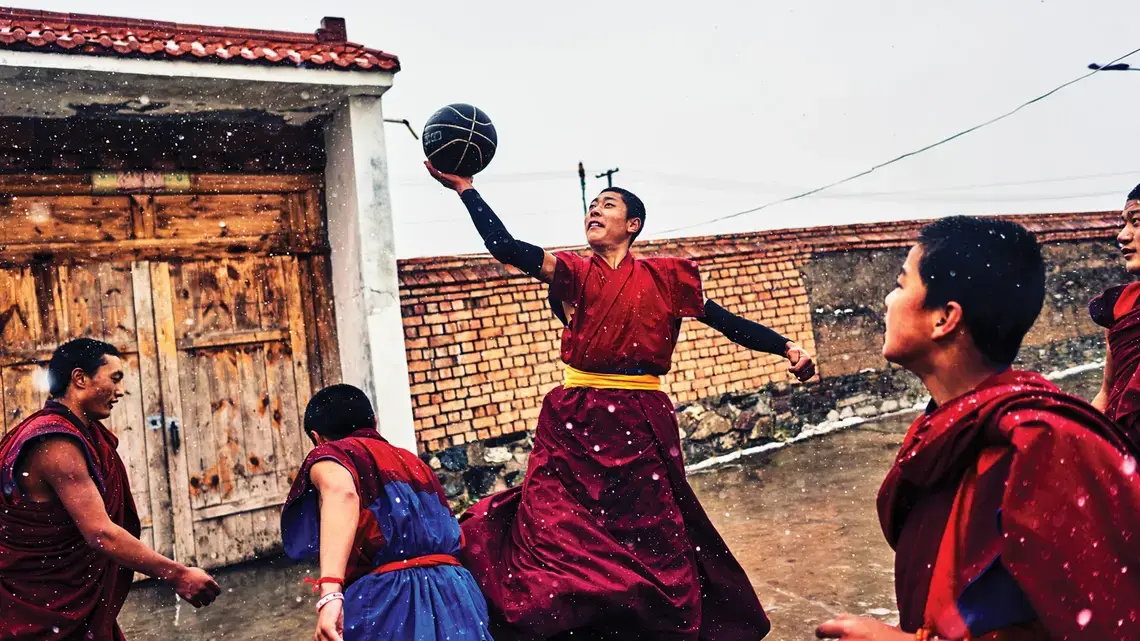 Monks, nomads, and a sport’s unlikely ascent in a remote corner of the globe. Image by An Rong Xu. Tibet, 2018.