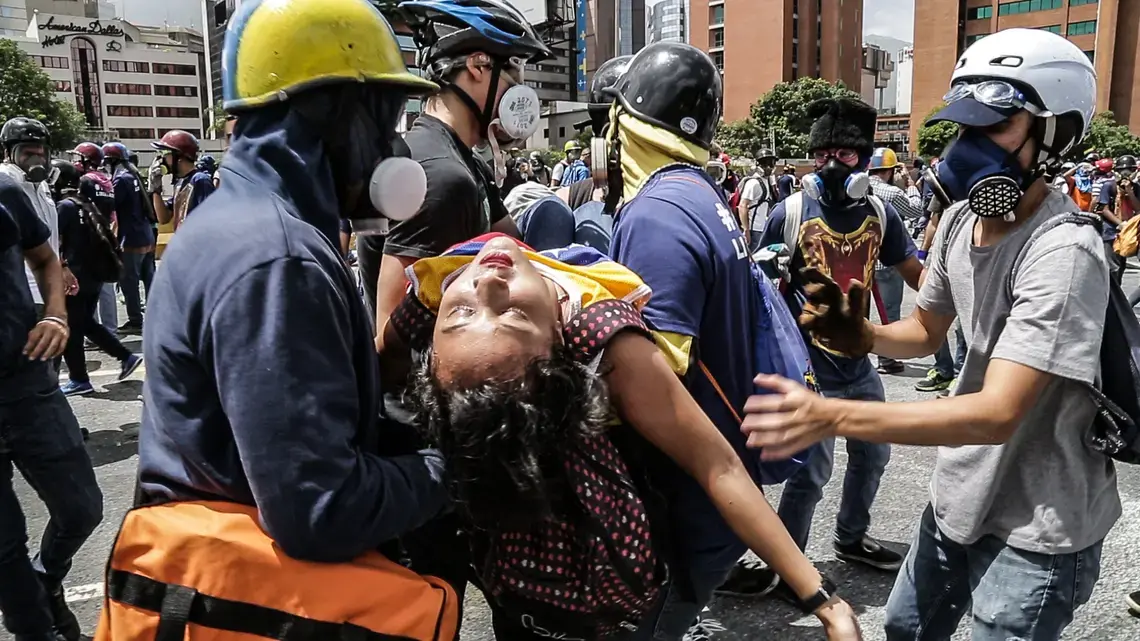 Clashes in Venezuela. Image by Nadja Drost. Venezuela, 2017. 