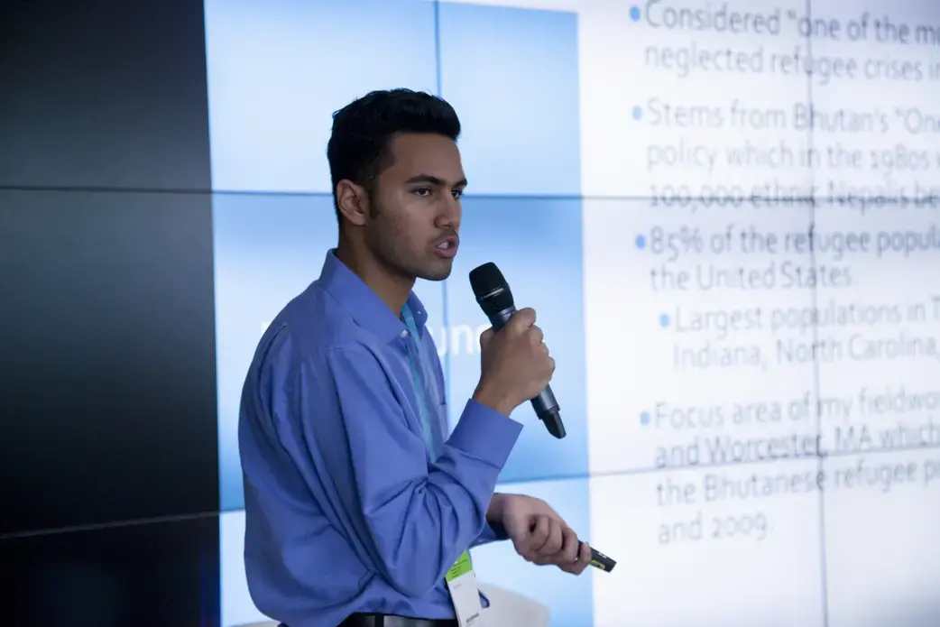 Ani Gururaj (Washington University in St. Louis) presents his global reporting project at 2018 Washington Weekend. Image by Jin Ding. United States, 2018.