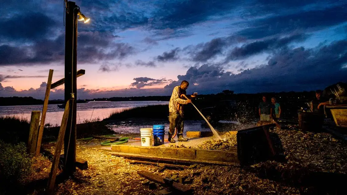 oyster man