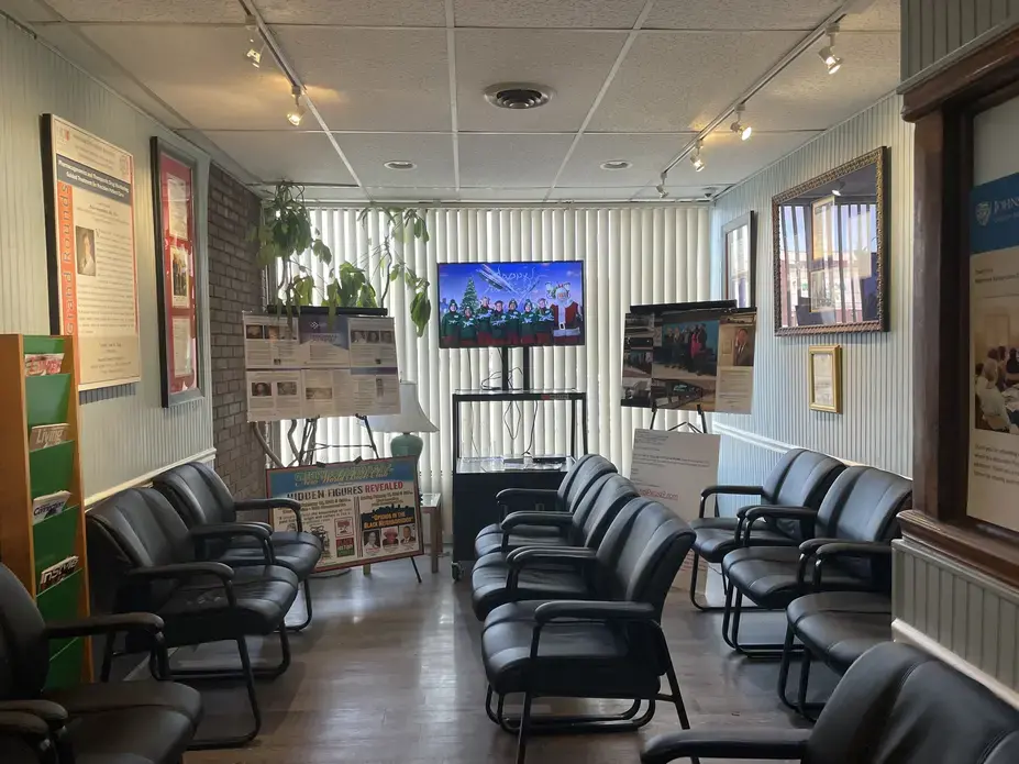 Dr. Chapman's waiting room wide view