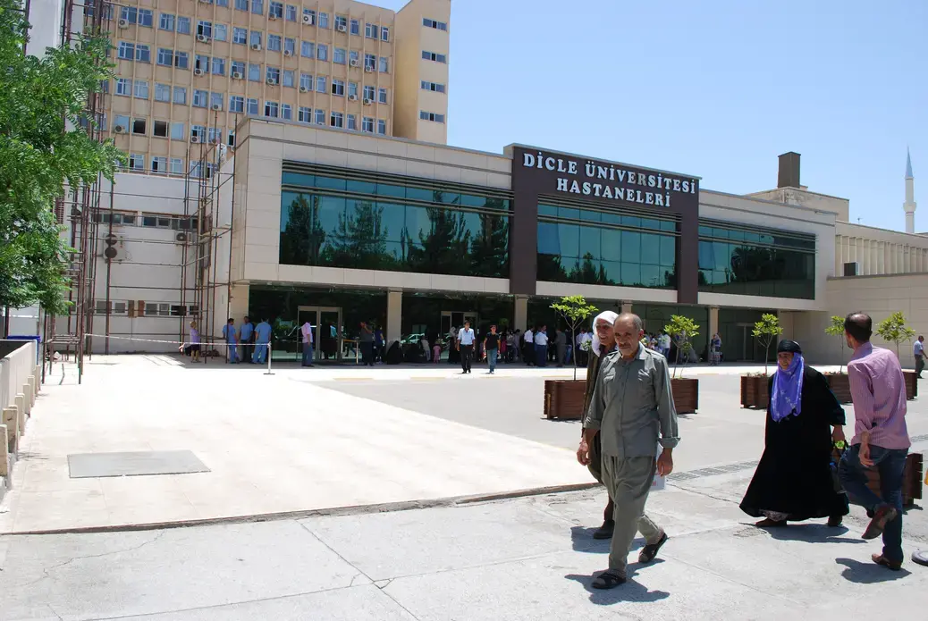 Diyarbakir's Dicle University Hospital. Image by Jenna Krajeski. Turkey, 2012. Media file: DSC_0897.JPG
